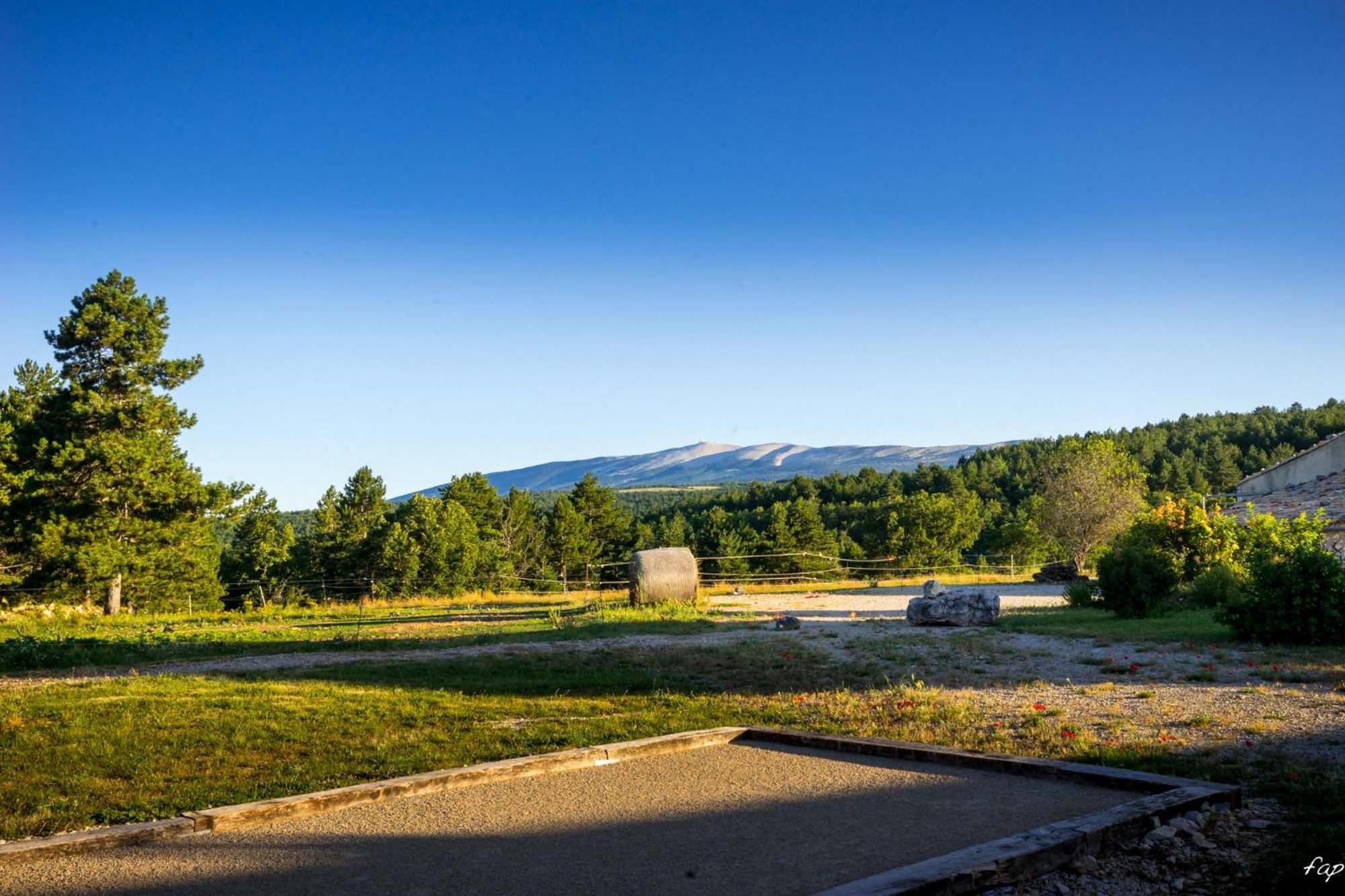 A Ventoux Yourte Monieux Eksteriør bilde
